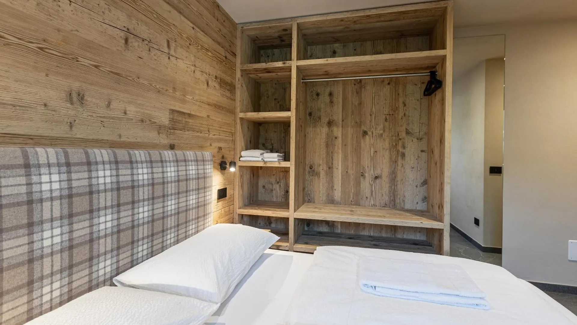 Baita Larix Bormio Apartment Italy